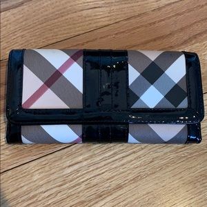 Burberry wallet
